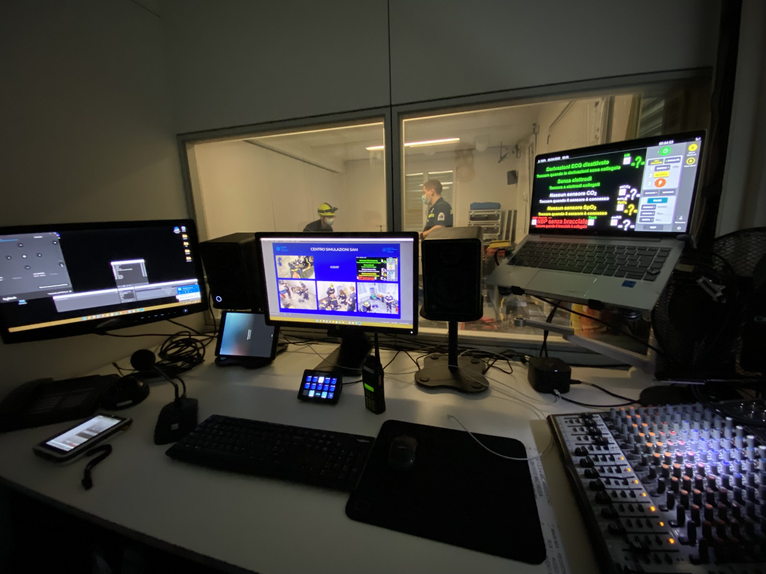 The simulation technician: Gamer or Streamer?